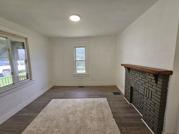 706 Kaye Ave, Monaca, PA 15061