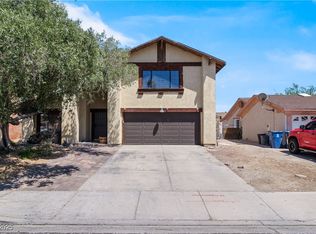 1338 Labrador Dr, Las Vegas, NV 89142