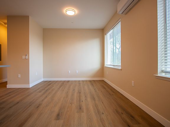 5th image of 432 Capitola Road Ext #6