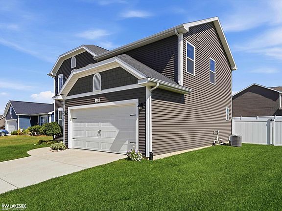 4th image of 3208 Hill Hollow Ln
