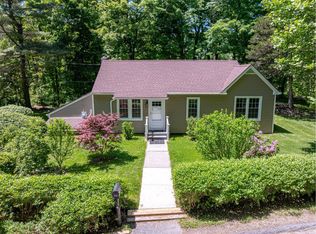 6 Knolls Rd, Poughkeepsie, NY 12601