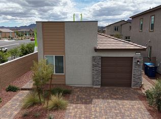 101 Cameron Chase Ave, Henderson, NV 89011