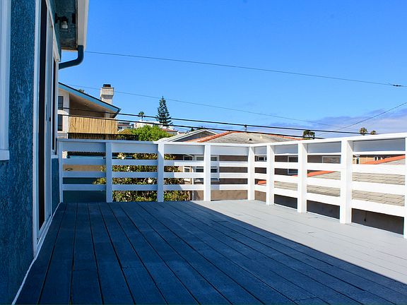 2nd image of 4551 Santa Monica Avenue4553 Ave