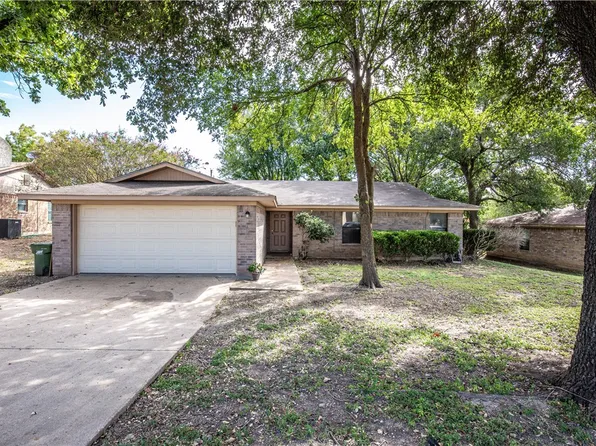 508 Rolling Hills Dr, Hewitt, TX 76643
