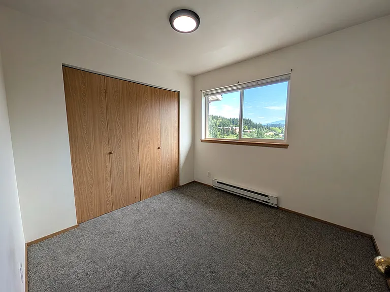 Rowan Grove Apts — Photo 46