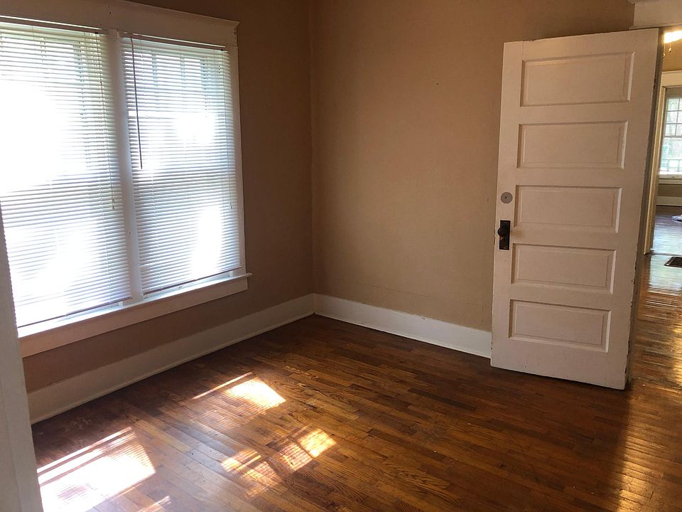 2nd image of 521 Wisdom St
