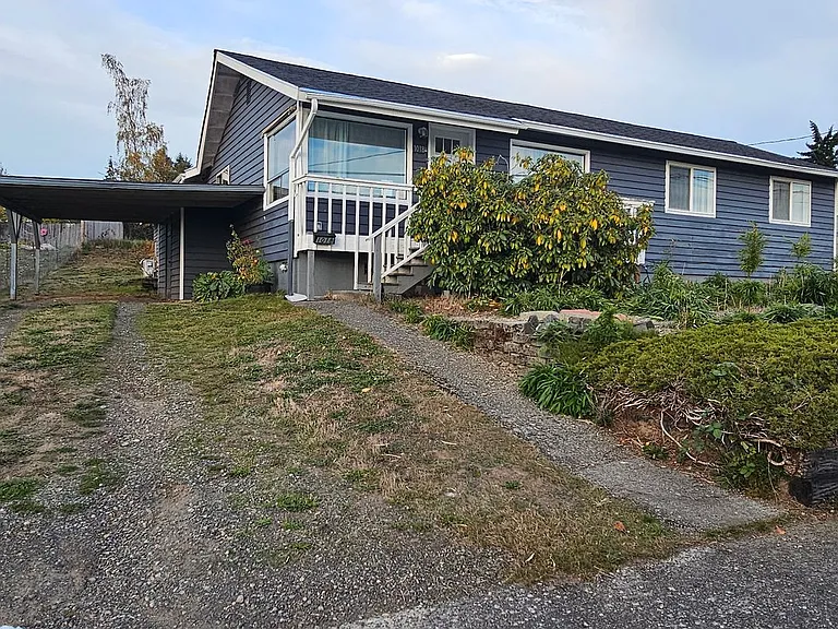 1018 Callahan Drive — Photo 2