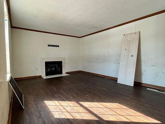 2nd image of 1372 Stanwix Ct