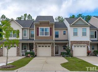 133 Beaconwood Ln, Holly Springs, NC 27540