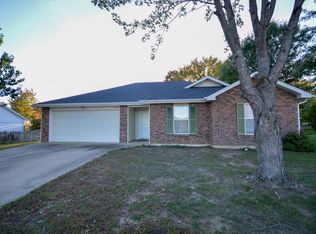 5206 Gasconade Dr, Columbia, MO 65202