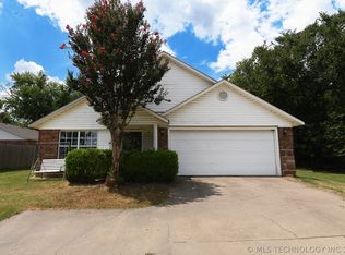 403 N Maple St, Sallisaw, OK 74955