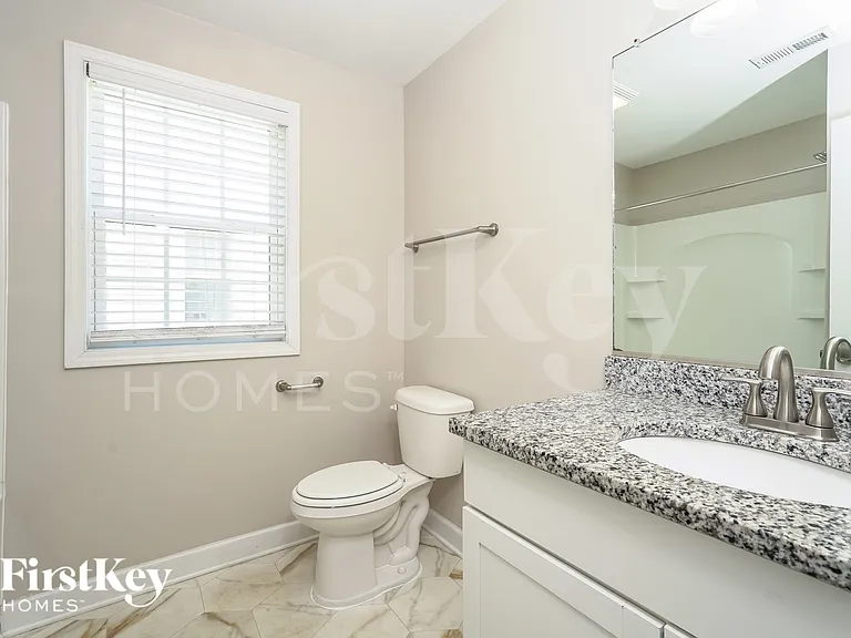 1818 Yarbrough Dr — Photo 15