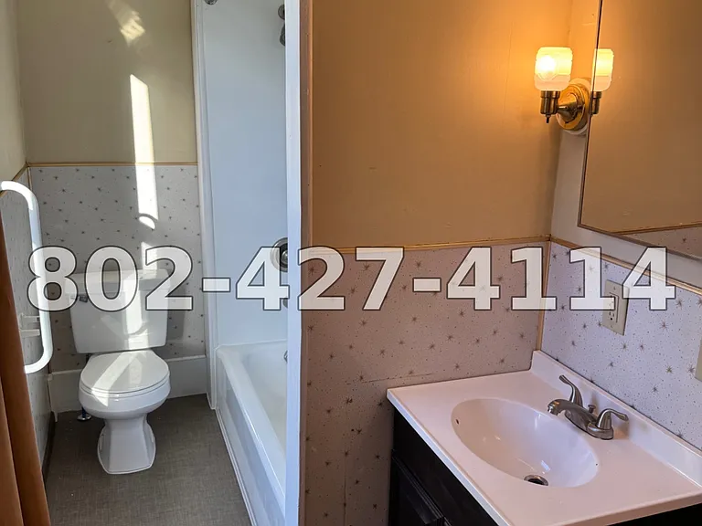 330 Charles St #1 — Photo 6