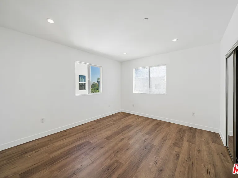 6334 1/2 Beck Ave — Photo 20