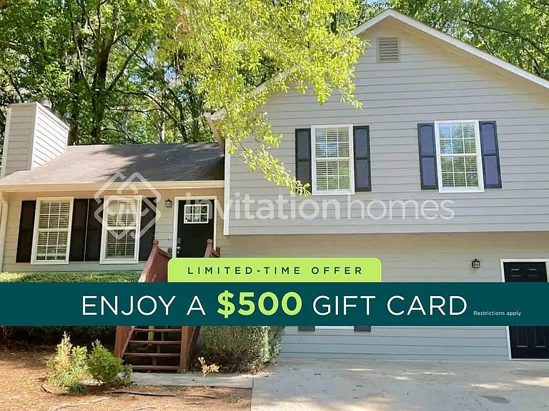 131 Halehaven Dr — Photo 1