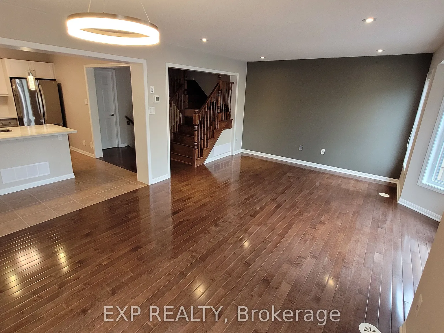 3 bed, $2,950 — Photo 4