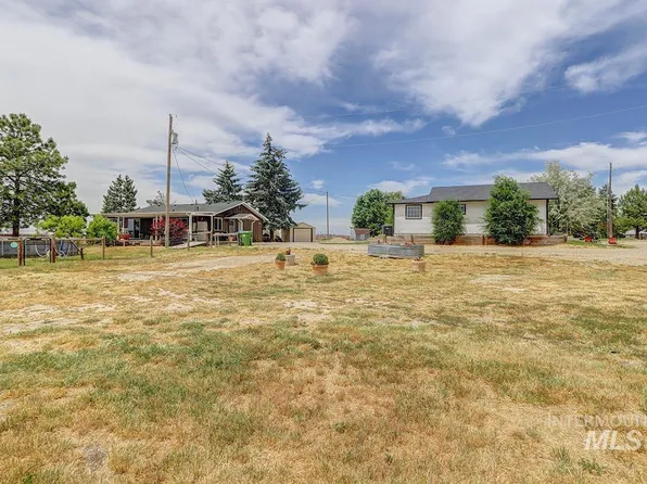 9751 Gloria Rd, Middleton, ID 83644