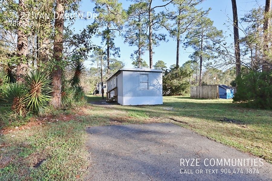1st image of 3427 Van Darien Dr