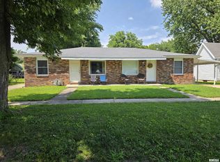109-111 E Jones, Williamsville, IL 62693
