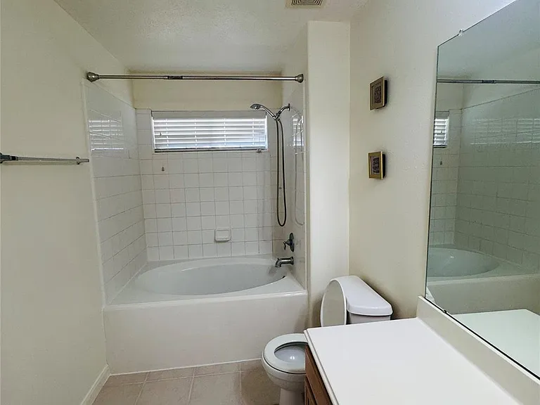 10803 Waterfern Ct — Photo 14
