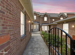 2208 Stone Garden Ln, Lexington, KY 40513