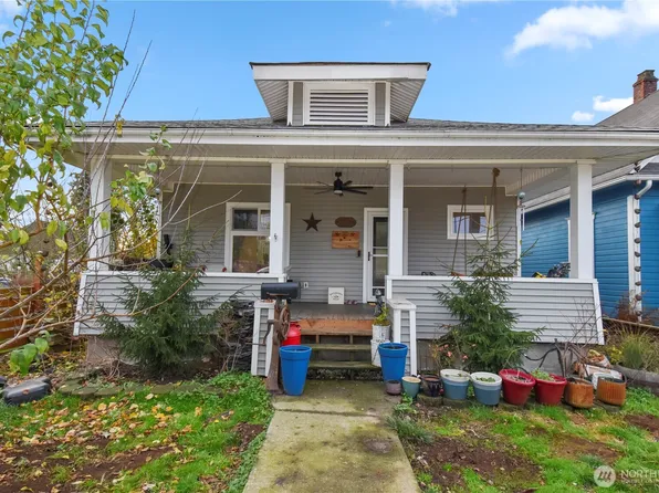 234 S Ferry Avenue, Monroe, WA 98272