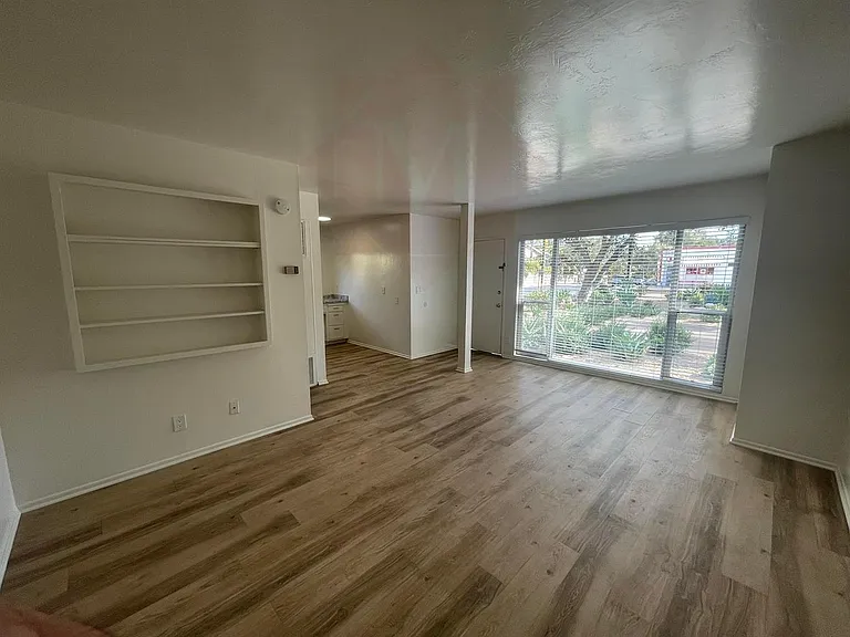 1313 Olive St #5 — Photo 2