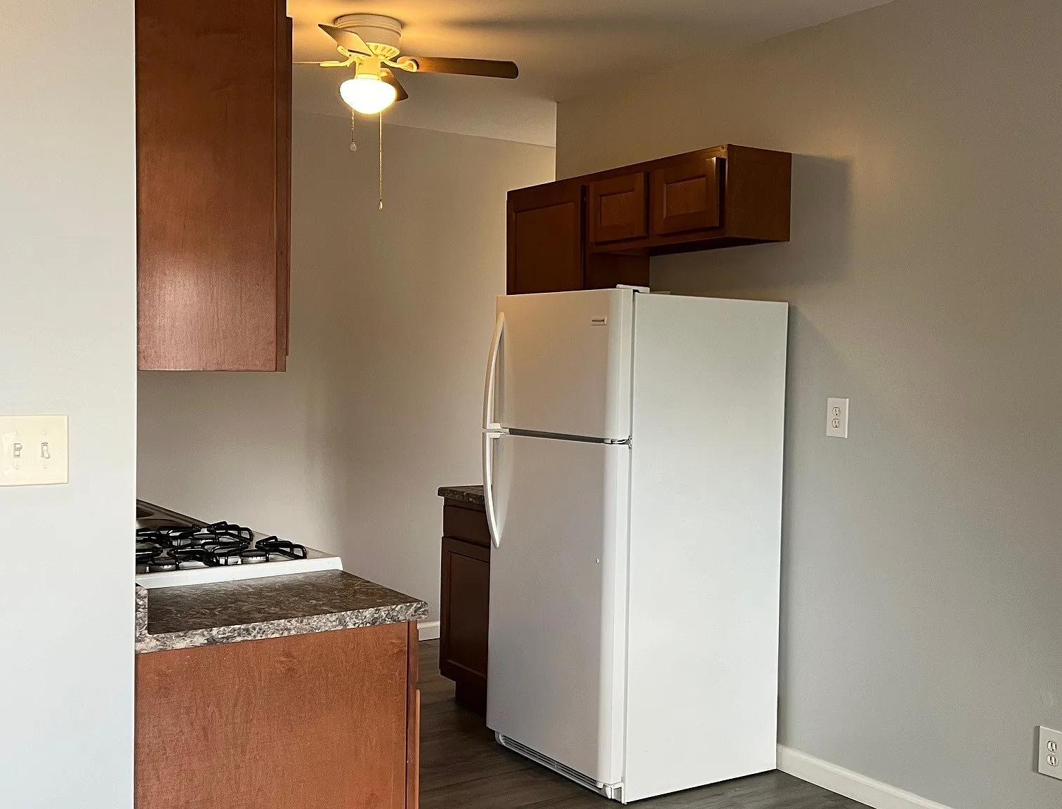 2 bed, $995 — Photo 3
