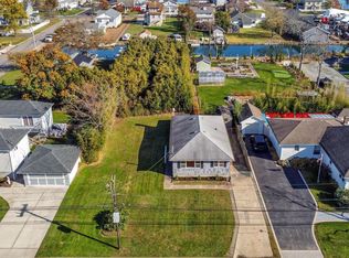 254 Grand Central Ave, Amityville, NY 11701