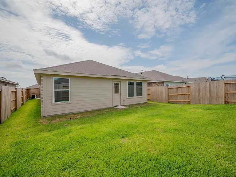 6147 Sunburst Scarlet St — Photo 27
