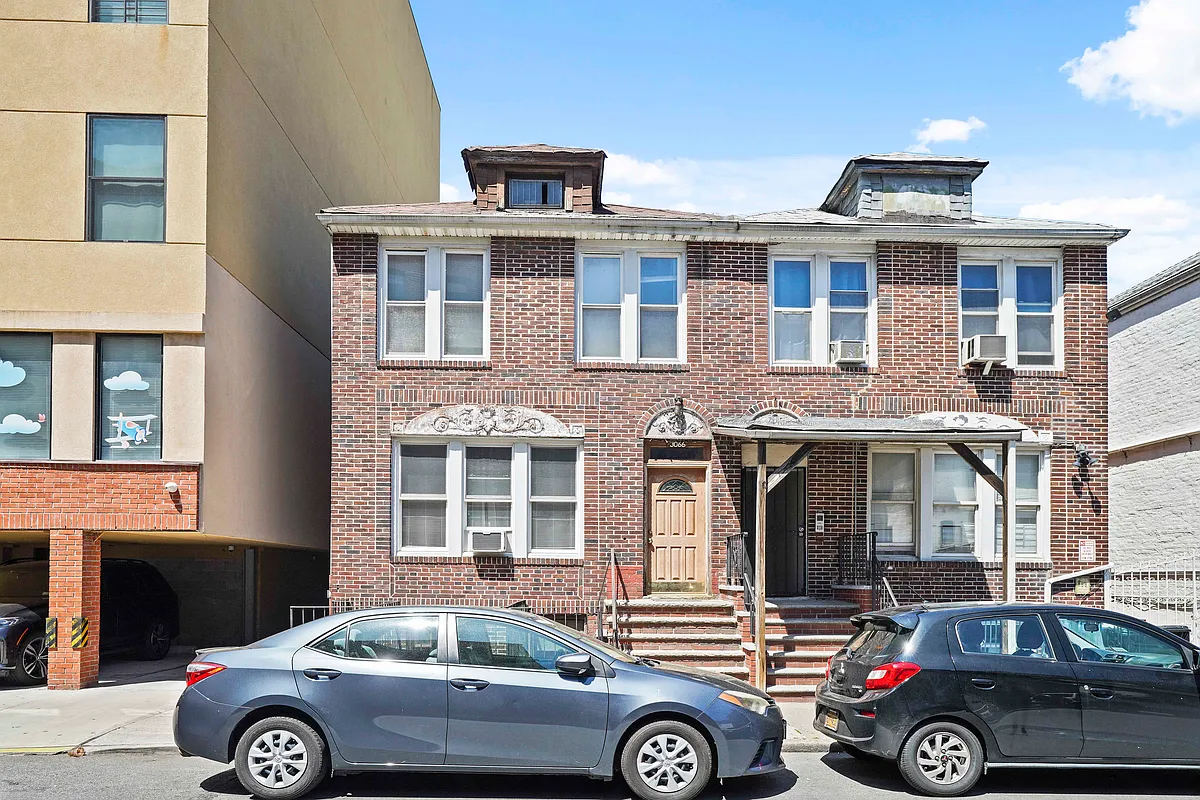 3066 Brighton 14th St  