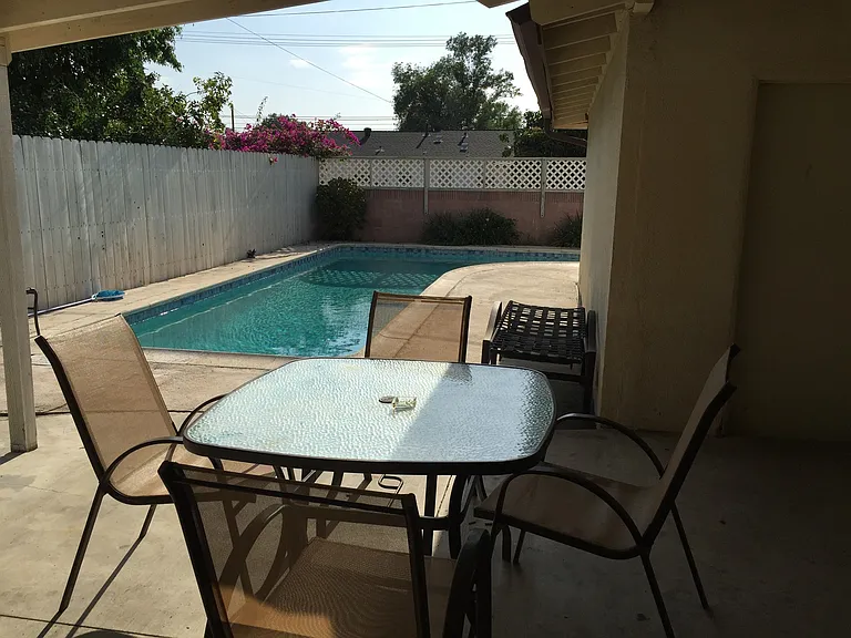 936 E Collins Ave — Photo 10