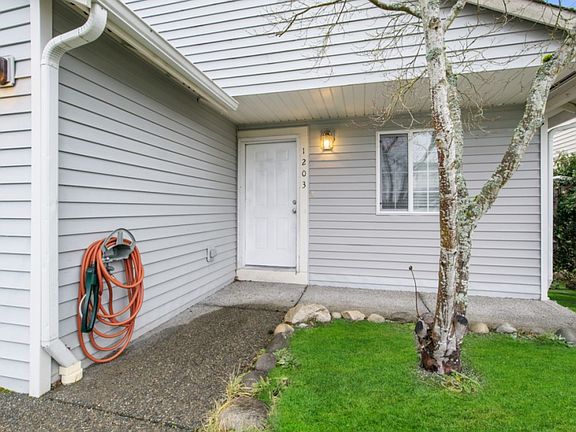 2nd image of 1203 203rd Street Ct E