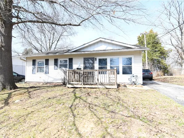 332 W Imboden Dr, Decatur, IL 62521