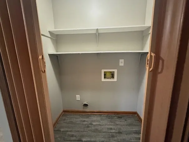 4230 Cedartree Dr — Photo 1