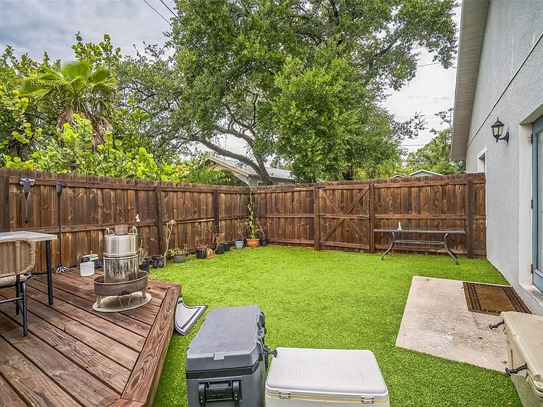 3610 N Tampa St — Photo 30