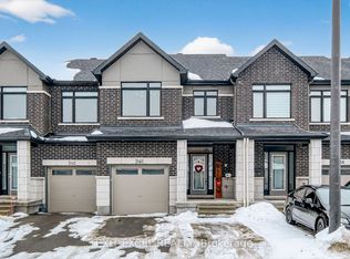 240 Zinnia Way, Ottawa, ON K4M0K8