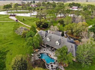 25487 Old Howth Rd, Hempstead, TX 77445