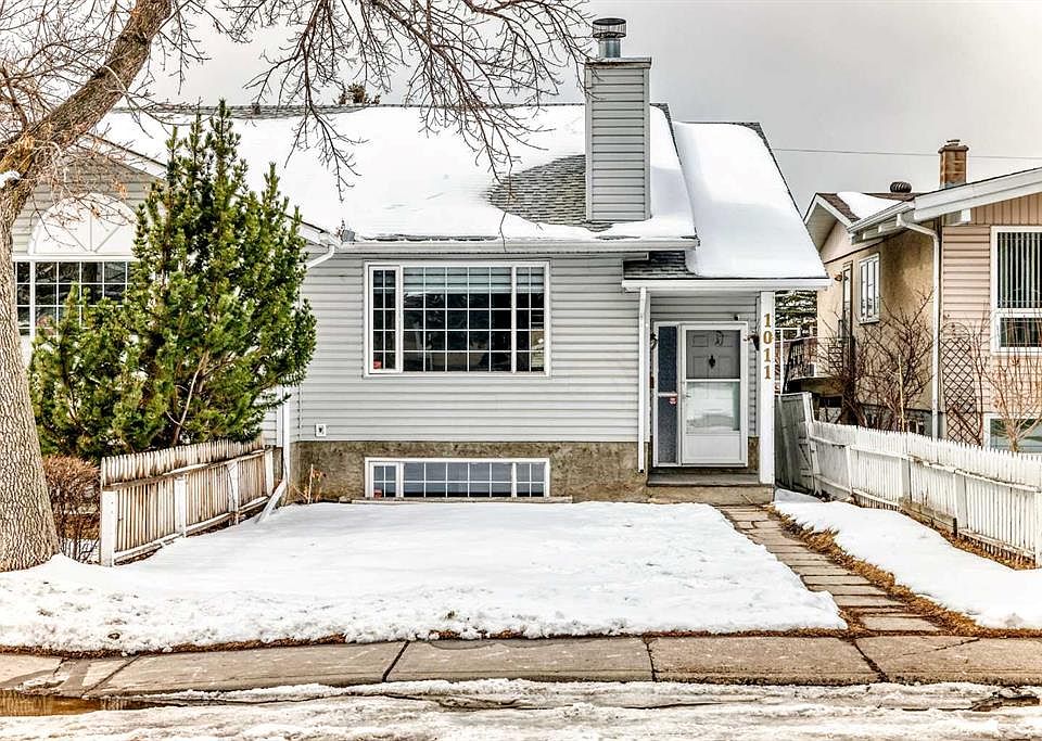 1st image of 1011 E 17a St NE