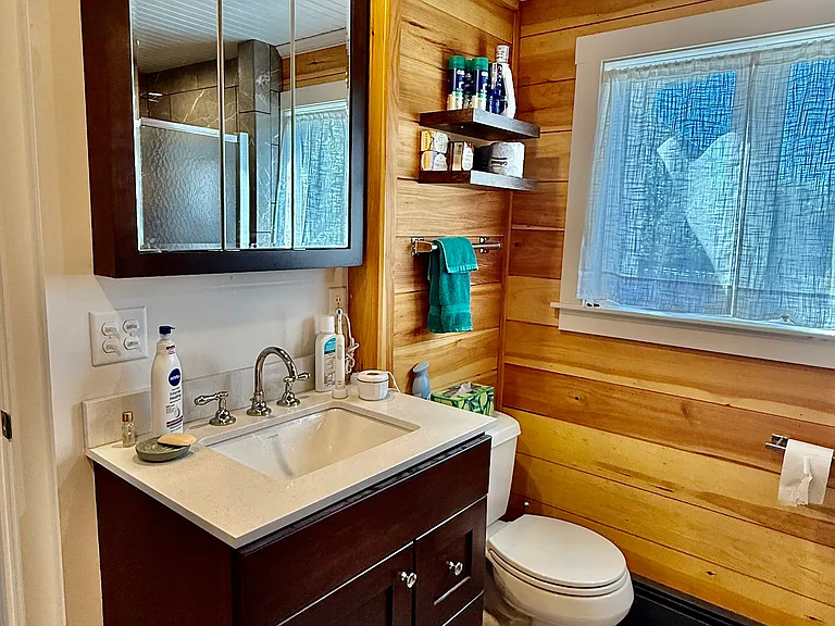10 Cross St #1R — Photo 8