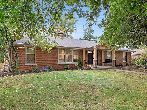 3rd image of 3474 Belvoir Dr