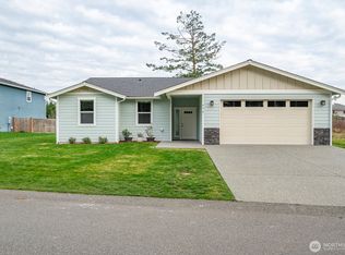 958 Walker Avenue, Oak Harbor, WA 98277