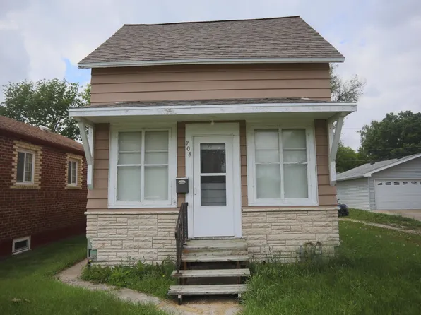 708 S 10th St, Aberdeen, SD 57401