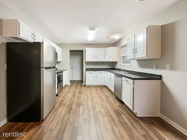 1st image of 3256R Cain Harbor Dr