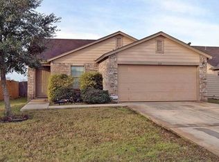 211 Windridge Dr N, Lockhart, TX 78644