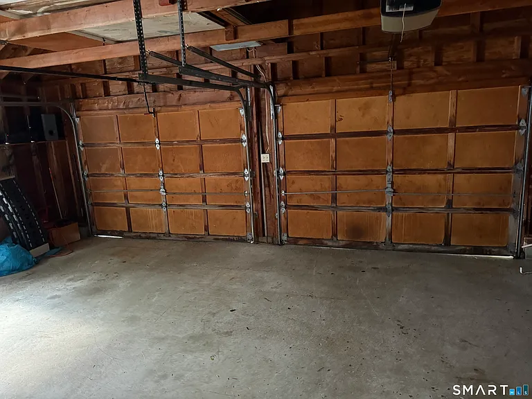 381 Nichols Ave — Photo 16