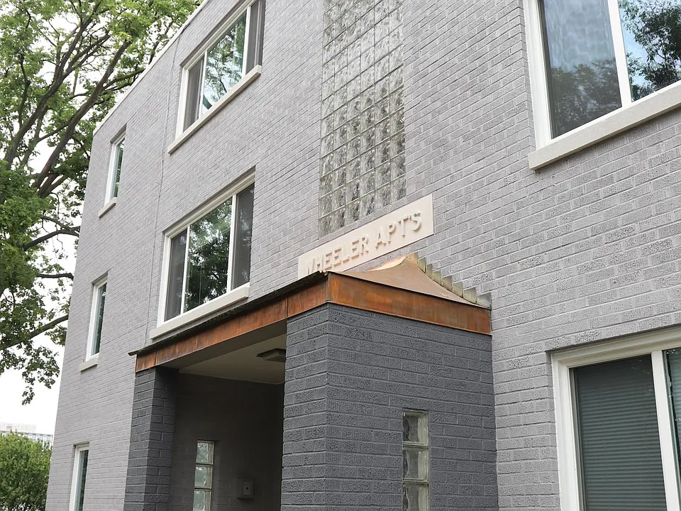 Building Photo 3