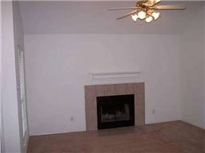 5325 Northridge Blvd — Photo 2