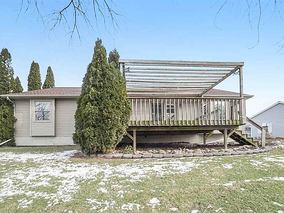 3rd image of 1130 Oakdale Cir W