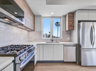 Alcott Flats, Los Angeles, CA 90035